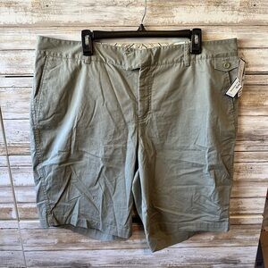 🩳 Dockers Khaki Shorts Size 20W Olive Green Stretch Chino Casual NWT